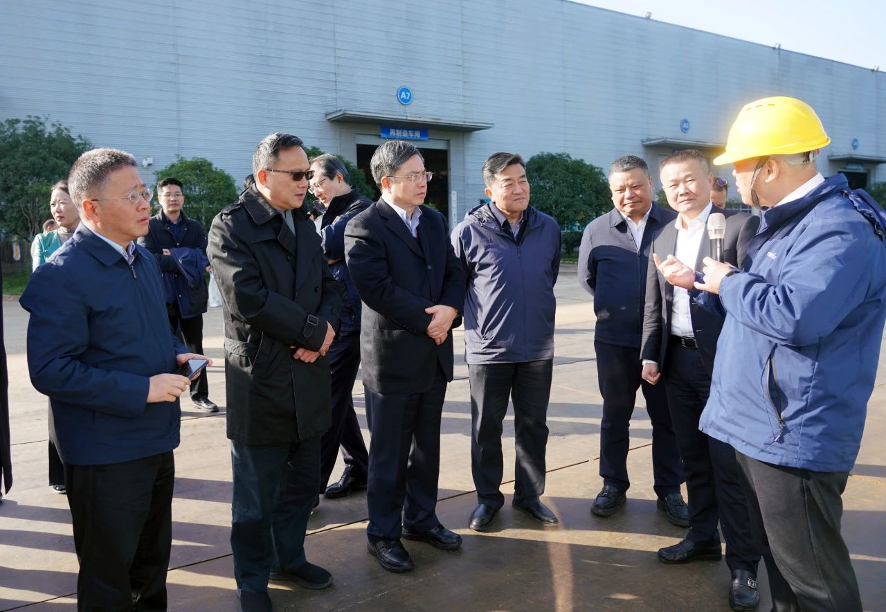 聚焦装备再制造！！上海市政协副主席、、党组副书记肖贵玉带队调研九州ku酷游智能