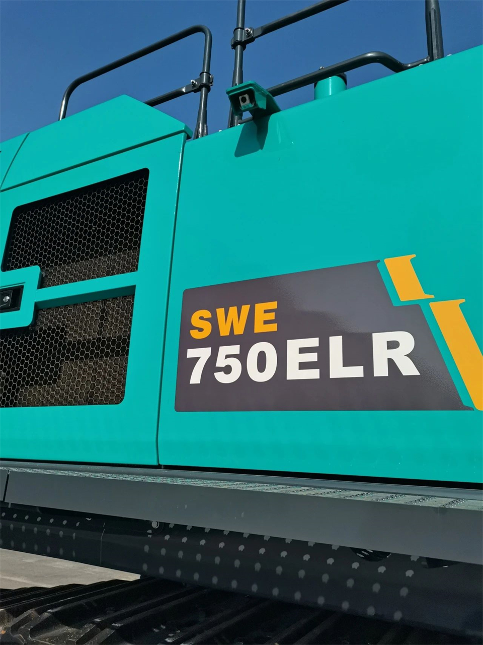 定制开发、、、功效更强！！九州ku酷游智能SWE750ELR加长臂液压挖掘机下线交付