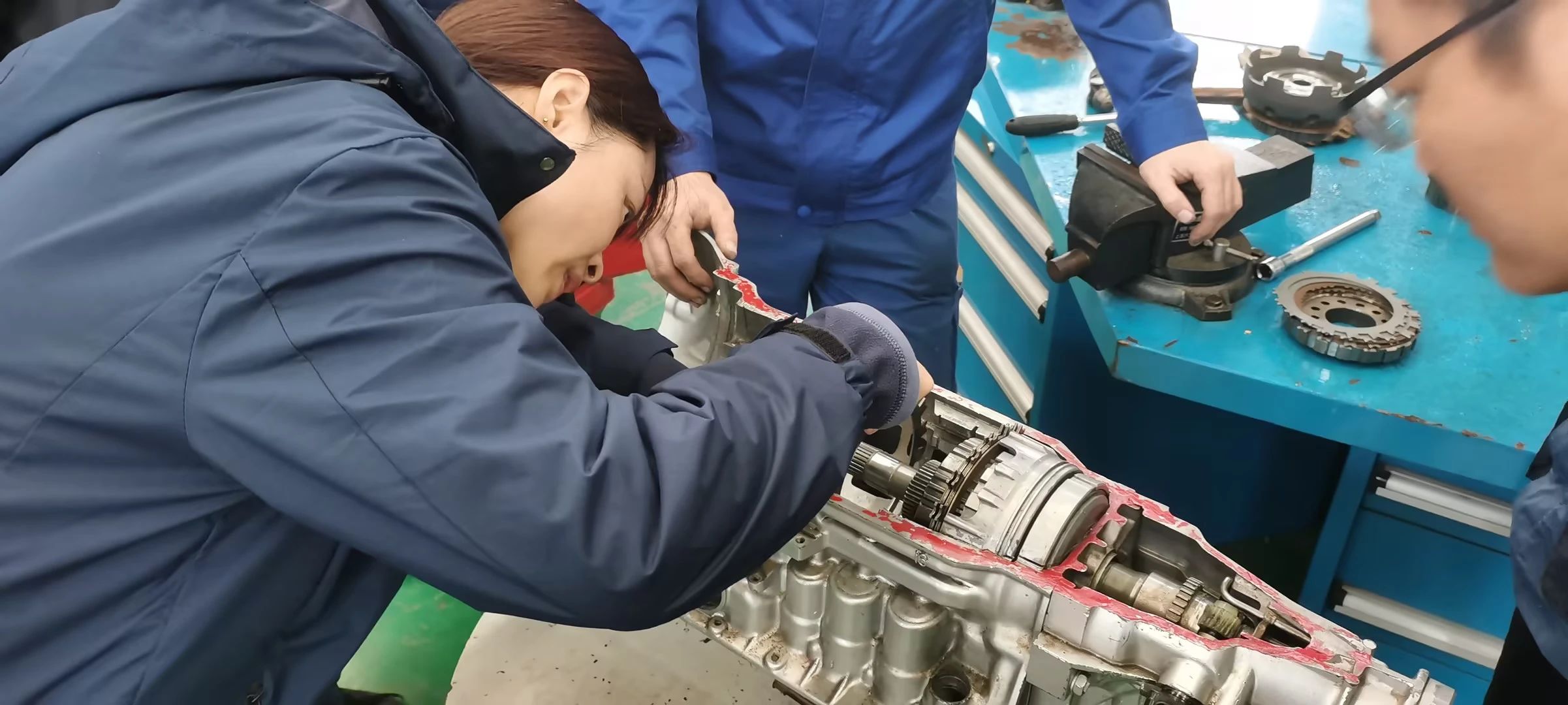 妇女节 | 默默无闻or闪闪发光！她们值得被望见！