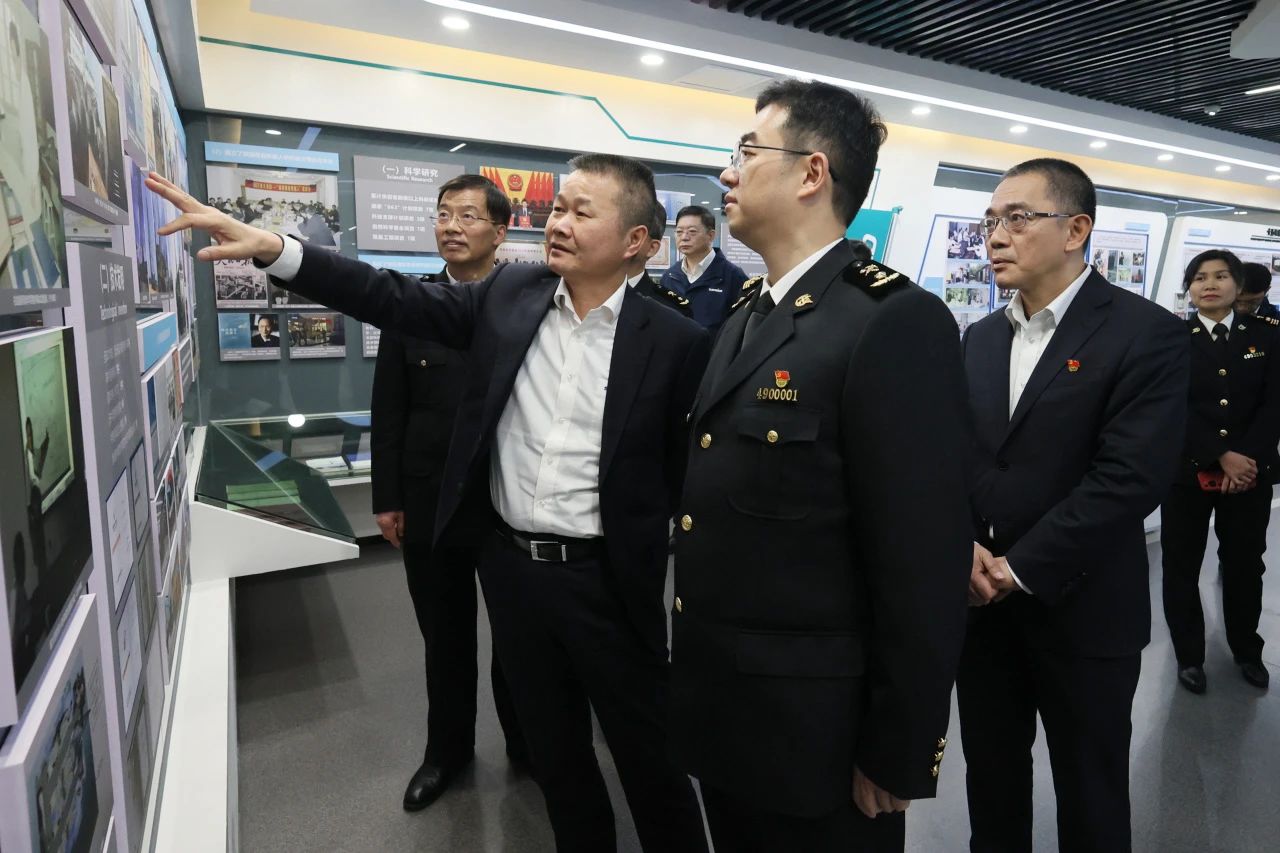 长沙海关党委书记、、关长沈大为调研九州ku酷游智能