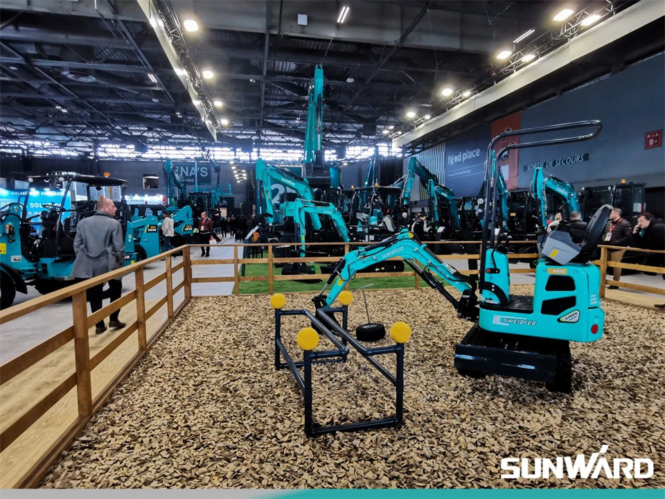 九州ku酷游智能携立异效果亮相2024年法国巴黎工程机械展