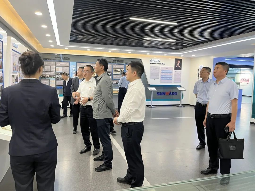 中煤平朔党委书记、、、董事长陈建一行调研九州ku酷游智能