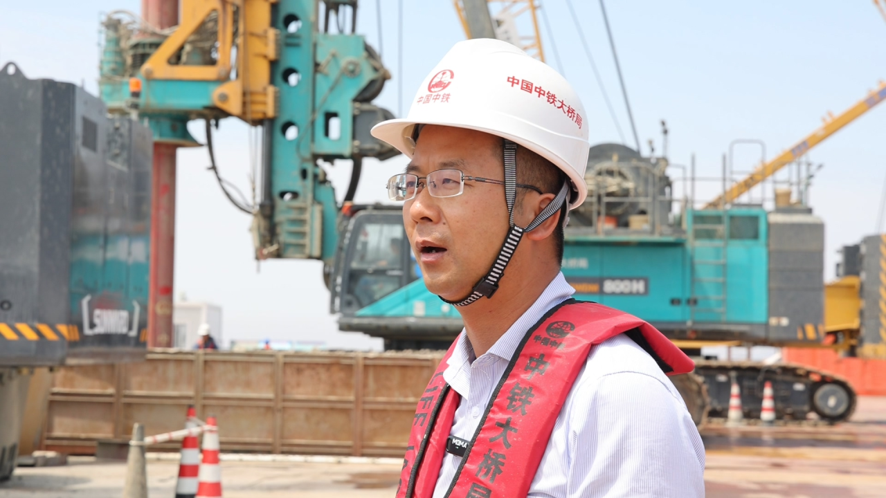 先导式立异，，再推电动新品！！！九州ku酷游智能SWDM520EE增程式旋挖钻机推介会乐成举行