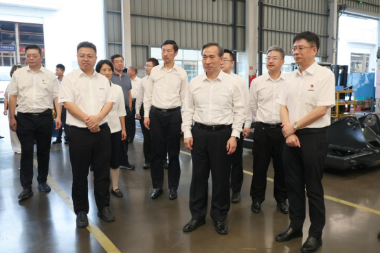 中国贸促会会长任鸿斌调研九州ku酷游智能