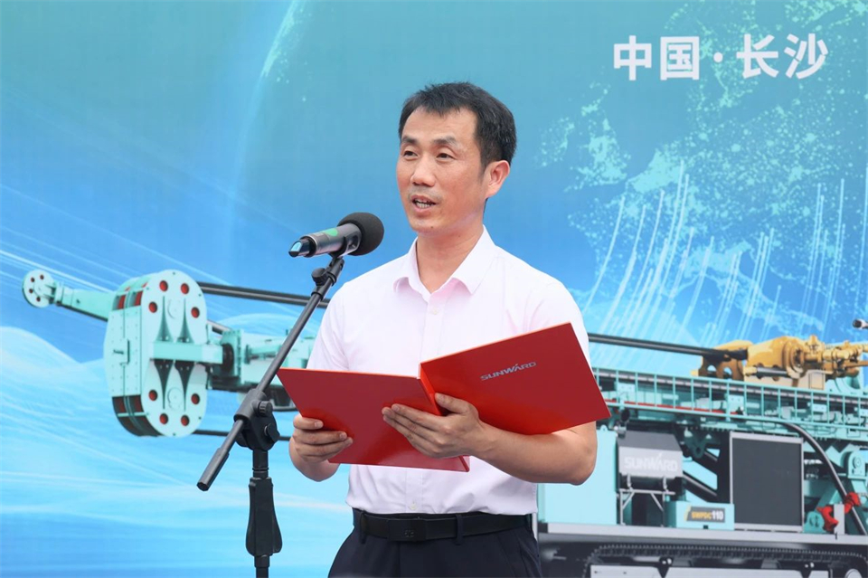 引领绿色科技新篇章！！！九州ku酷游智能新能源钻机乐成交付