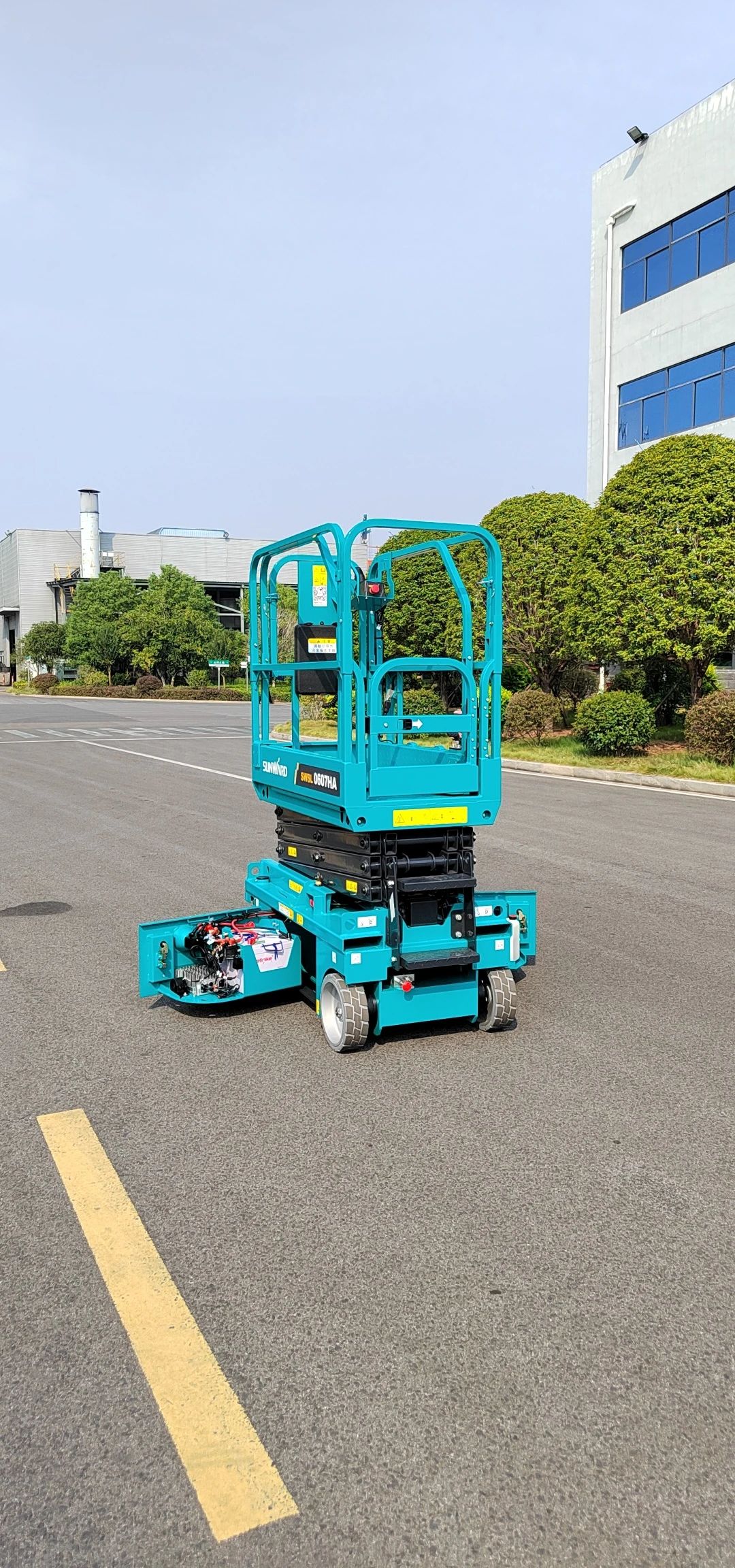 向“新”而行！！九州ku酷游智能又一款电动液驱剪叉式高空作业平台宣布