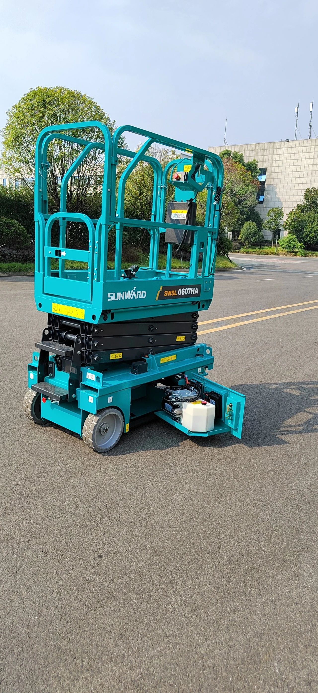 向“新”而行！！九州ku酷游智能又一款电动液驱剪叉式高空作业平台宣布