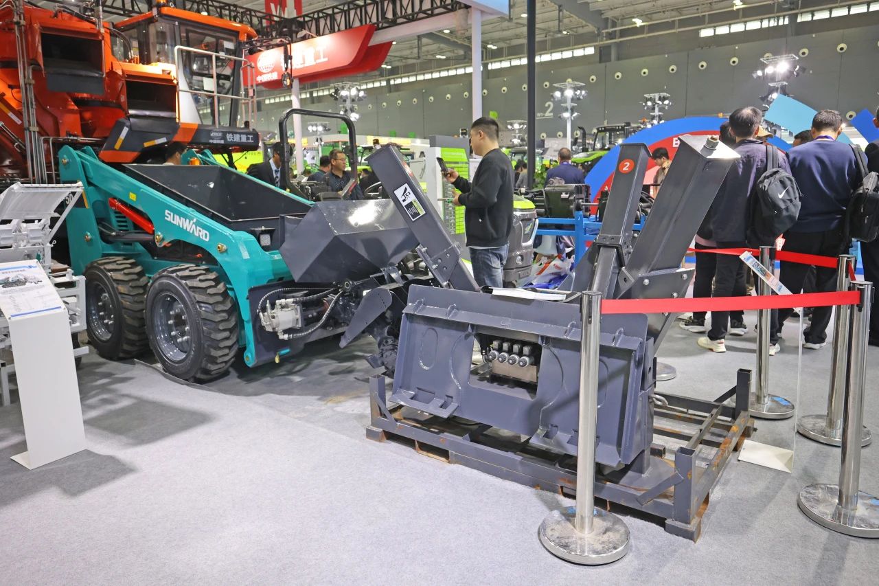 聚焦智能化、无人化！！九州ku酷游智能携多款产品亮相2024中国国际农业机械展