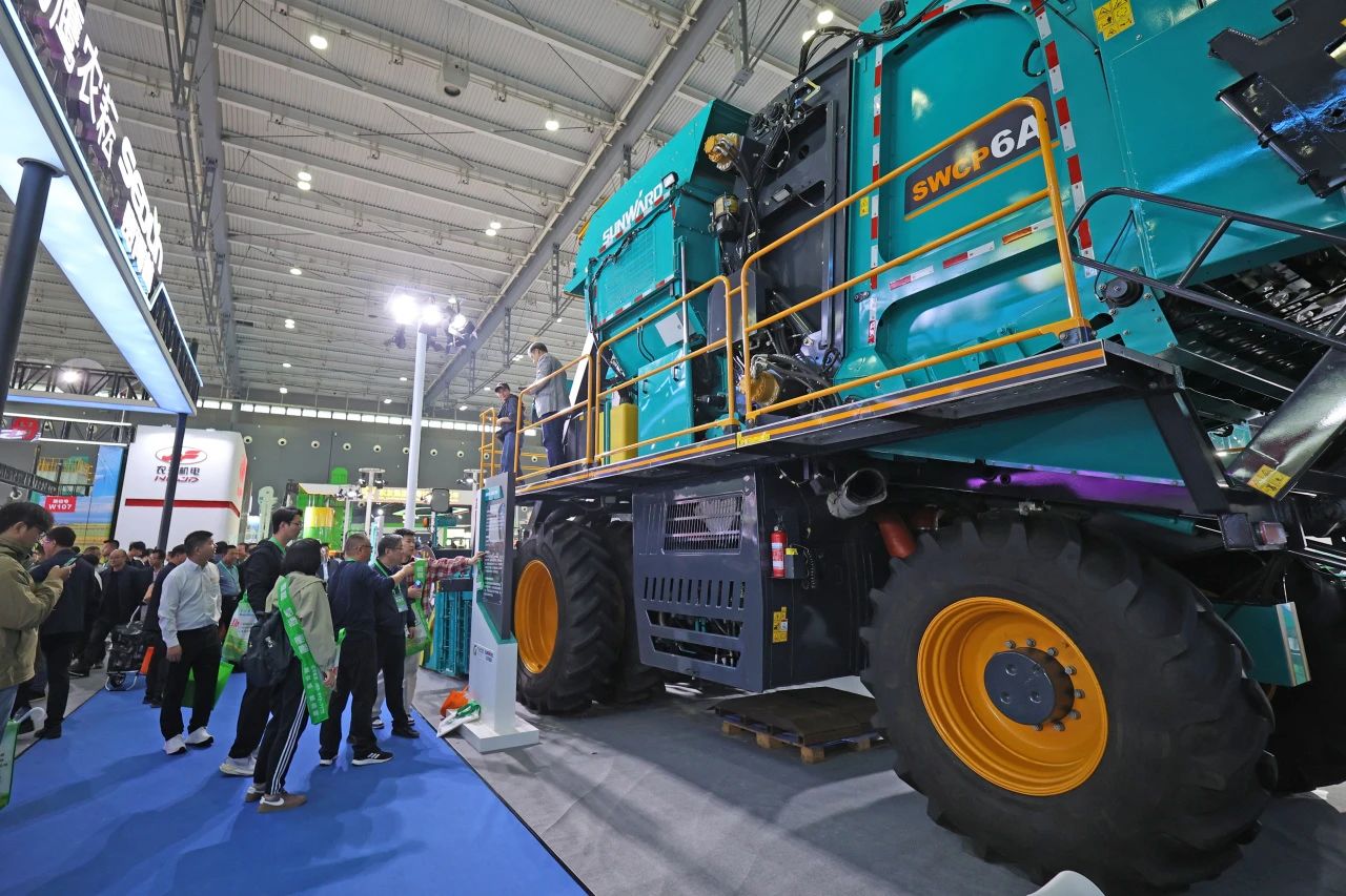 聚焦智能化、无人化！！九州ku酷游智能携多款产品亮相2024中国国际农业机械展