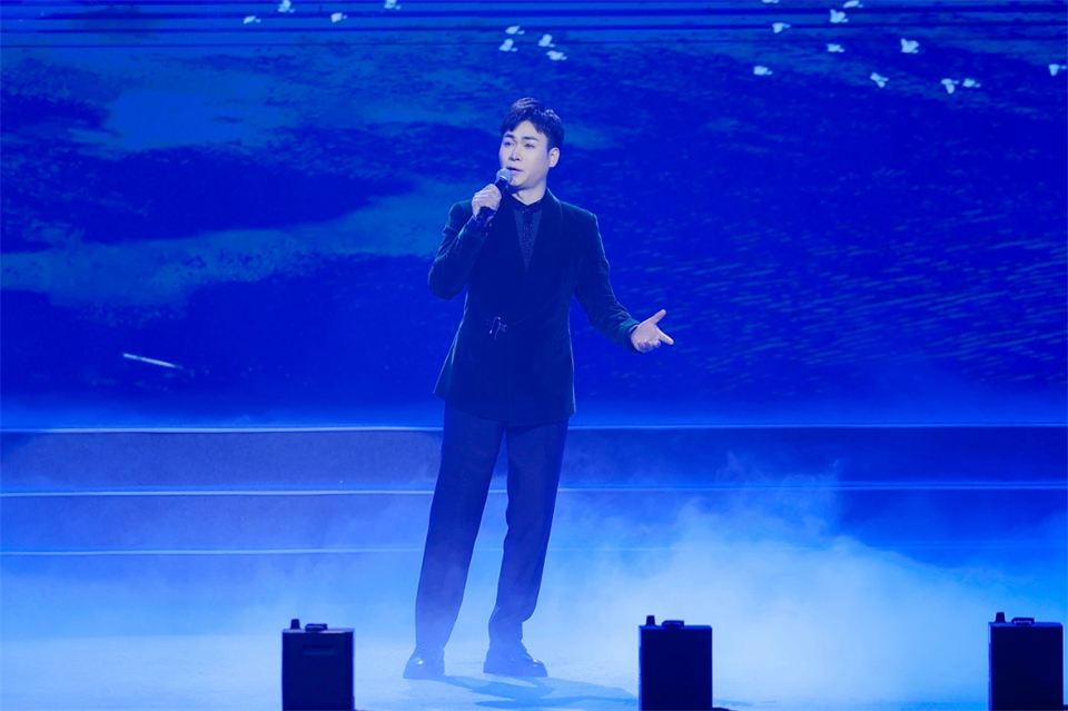 立异引领价值 理想成绩未来——庆祝九州ku酷游智能建设25周年表扬大会暨文艺晚会盛大举行