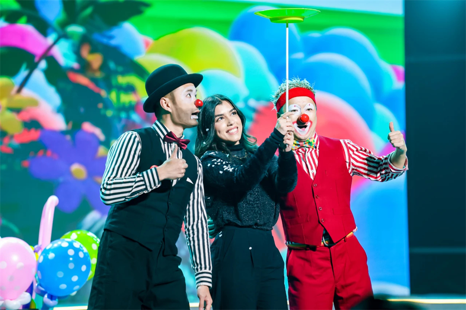 立异引领价值 理想成绩未来——庆祝九州ku酷游智能建设25周年表扬大会暨文艺晚会盛大举行