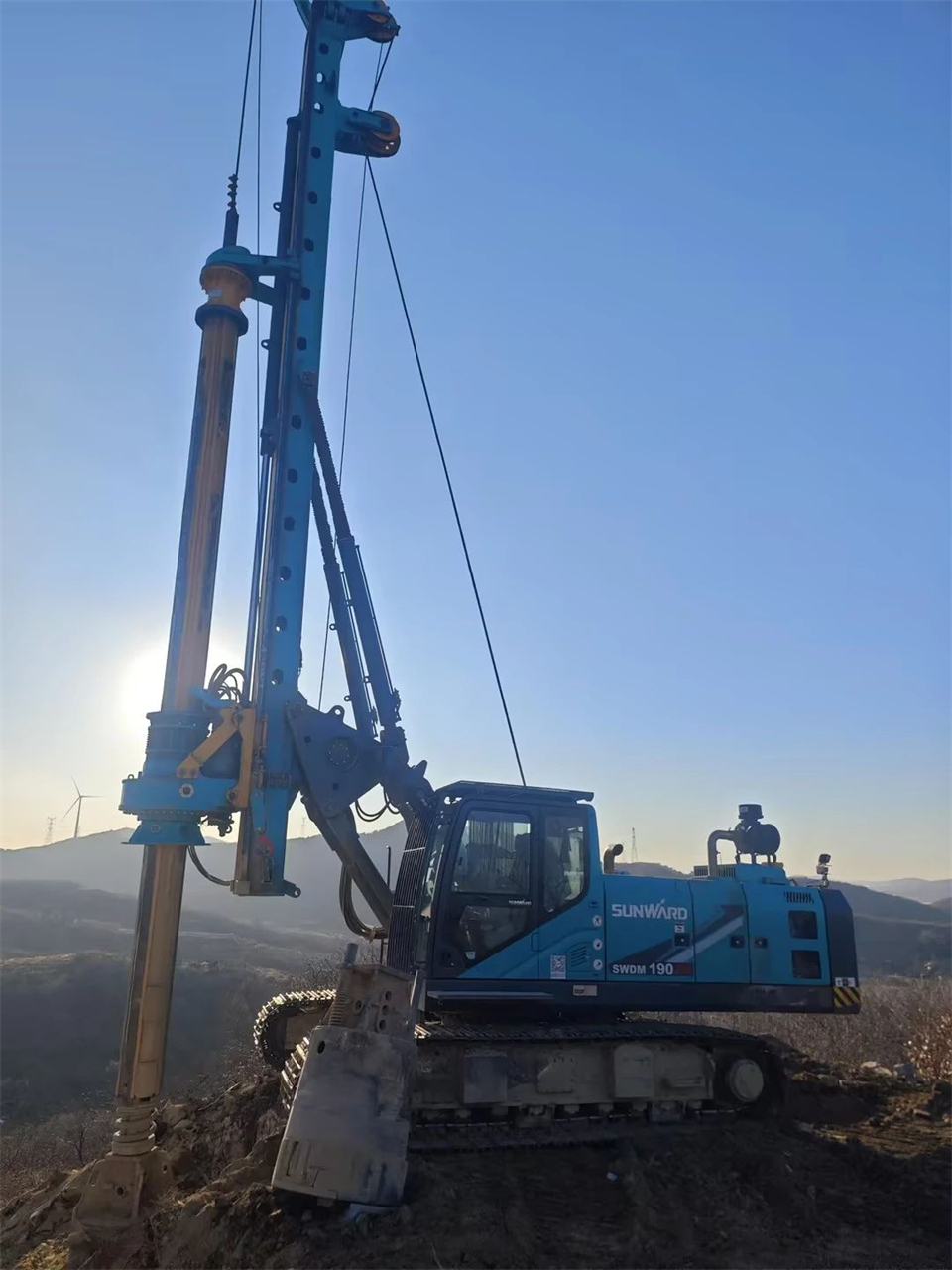 九州ku酷游智能举行电塔桩手艺立异交流会，为电力基础设施建设注入新动力
