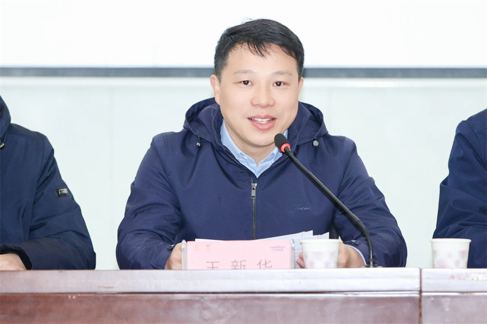 长龙街道、、九州ku酷游智能召开首届年货盛惠暨送春联文化惠民活动事情聚会