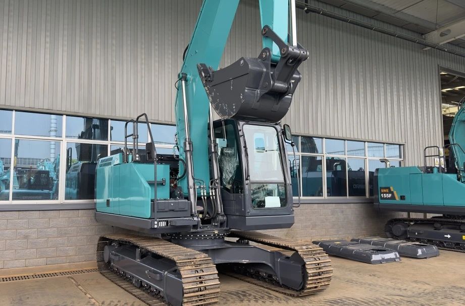 聚焦市场需求，，九州ku酷游智能三款精品工程液压挖掘机乐成下线