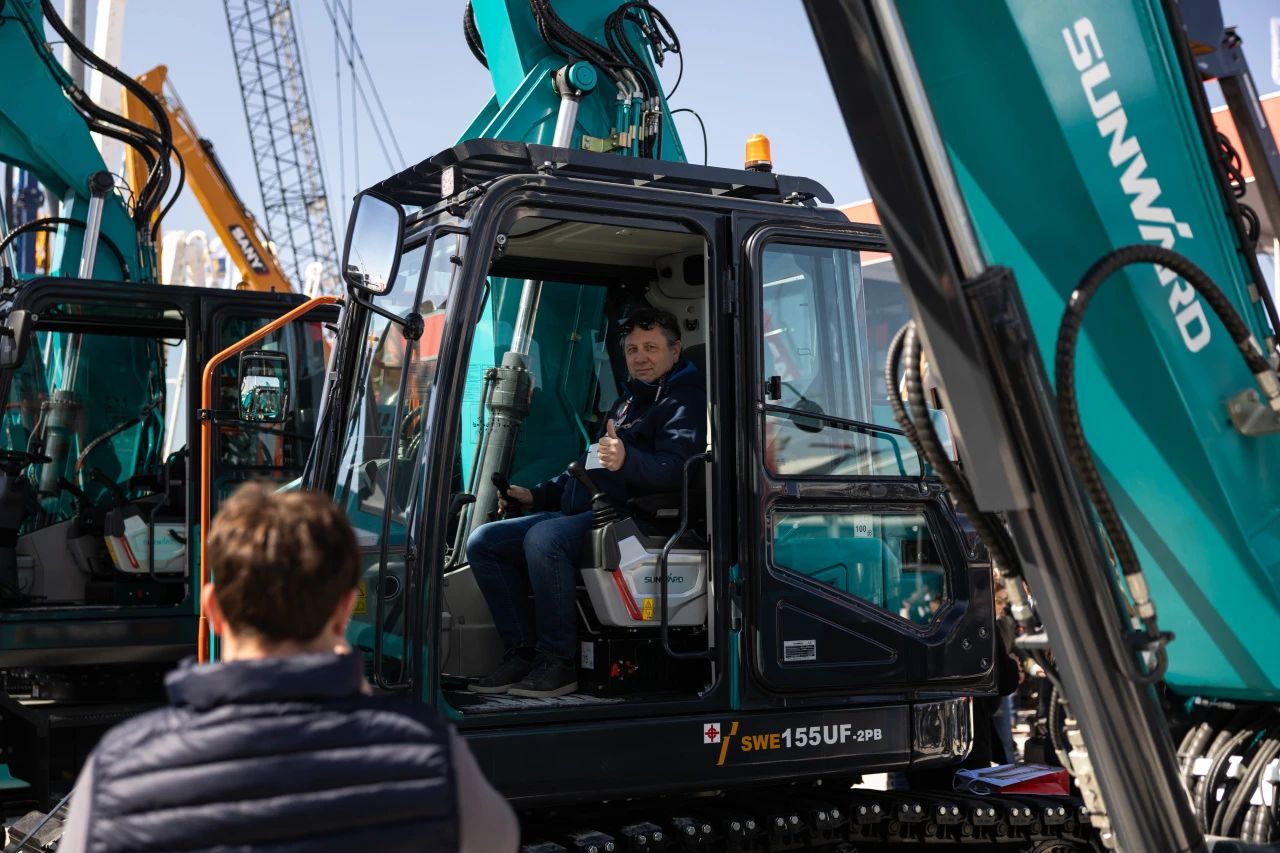 九州ku酷游智能董事长付向东：：：以绿色智造与全球战略解锁中国工程机械的进阶密码