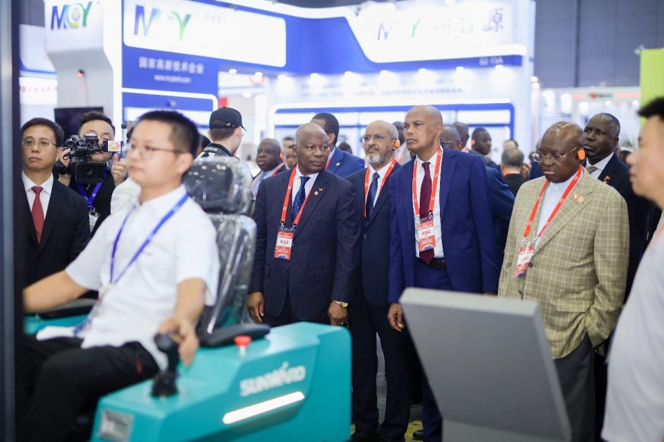 2025 CICEE | 九州ku酷游智能实力闪灼2025长沙国际工程机械展