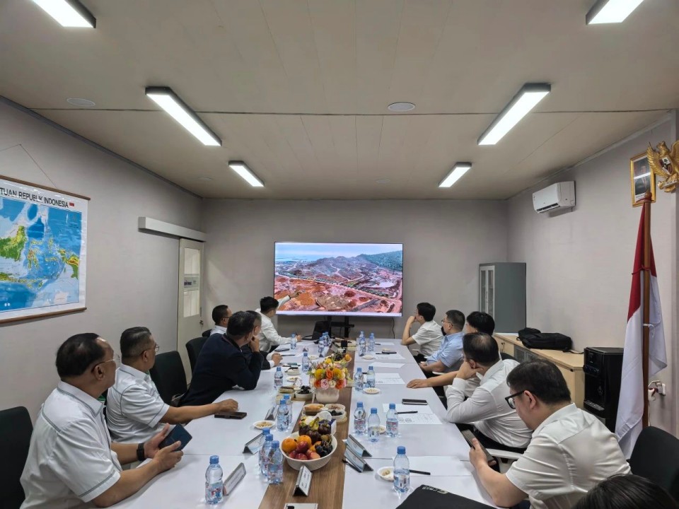 广州工控集团党委书记、、、董事长景广军率队考察九州ku酷游智能印尼子公司