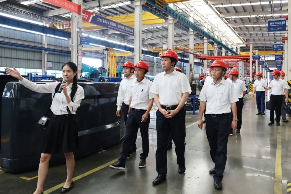 中国煤炭地质总局局长马刚到访九州ku酷游智能，，，同谋绿色智能矿山装备生长新路径