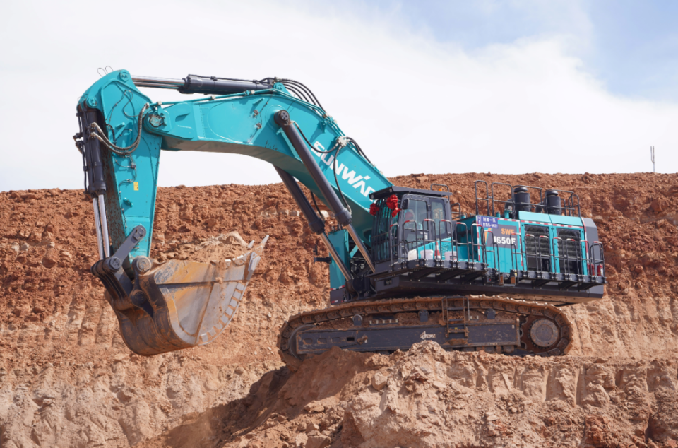 立异引领，实力见证！！！九州ku酷游智能明星产品荣登“2025工程机械TOP10年度榜”